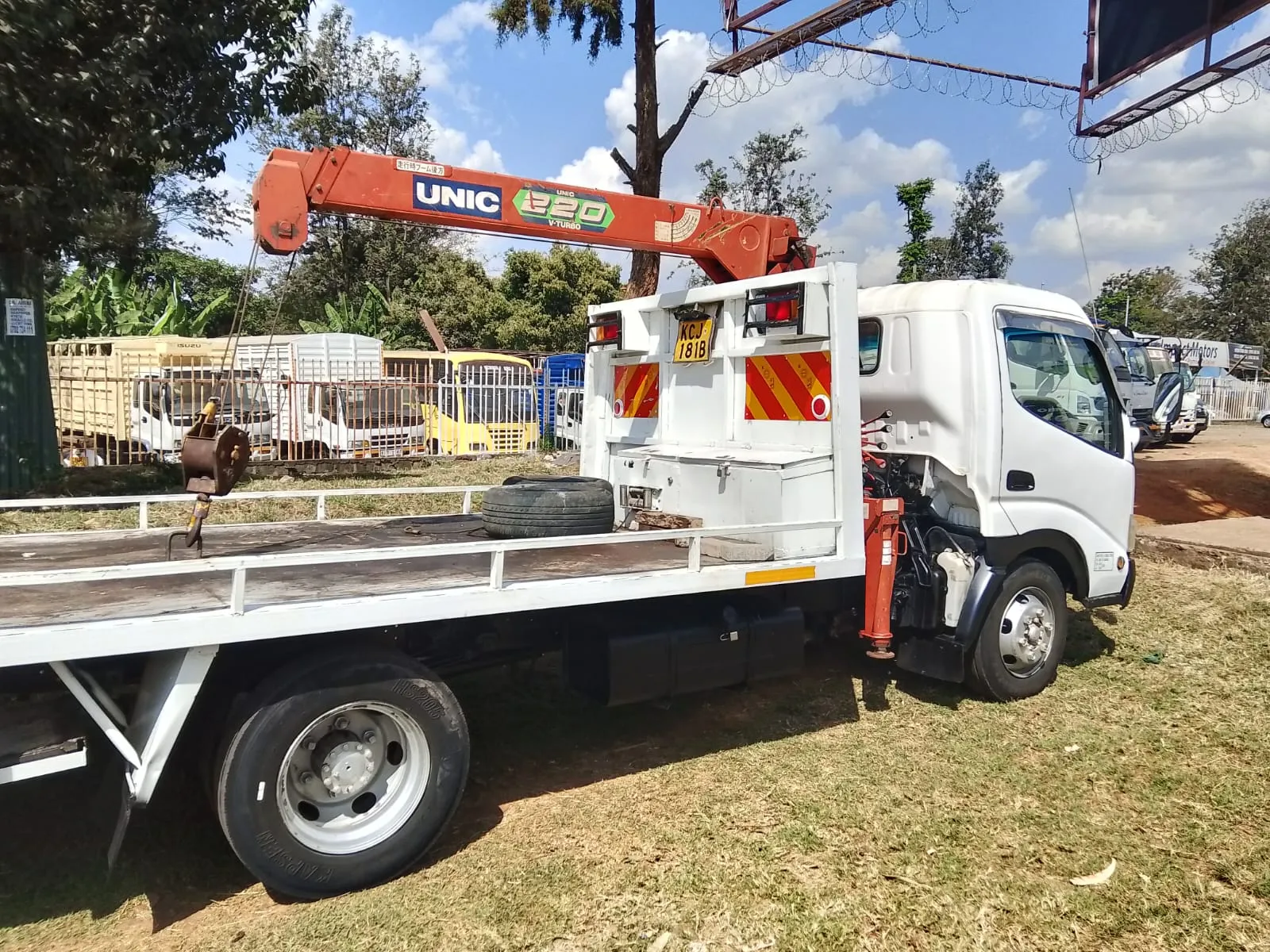 24/7 Emergency Towing & Recovery